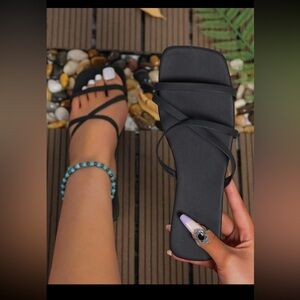 Classy simple comfy black strap sandals